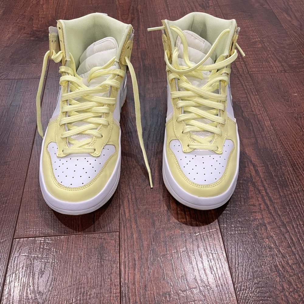Nike woman’s size 10